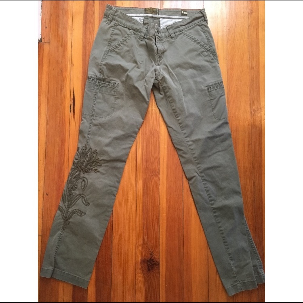 Super cute Lucky Brand pants with embroidering